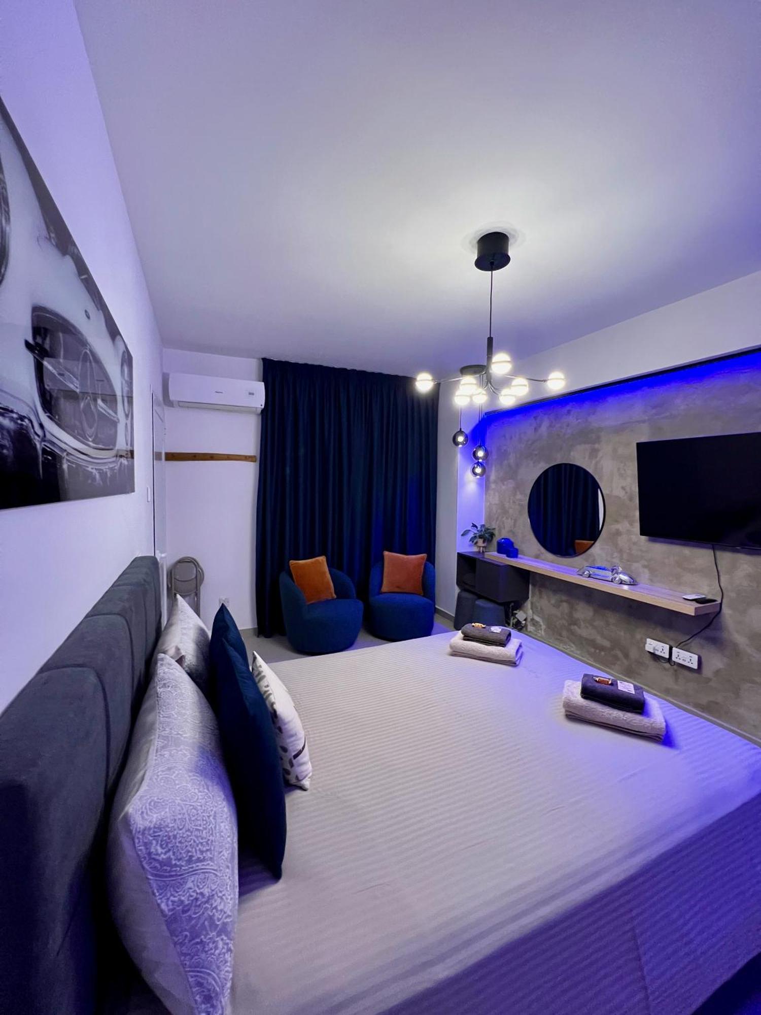 Fat Cow Apartments Larnaca Zewnętrze zdjęcie
